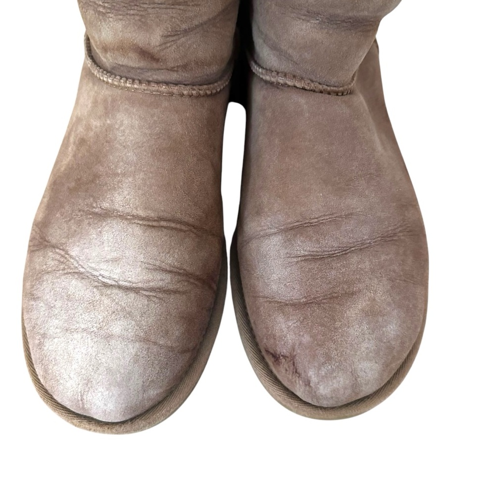 UGG Women's Classic Short II Tan Size 9 - Picture 4 of 7